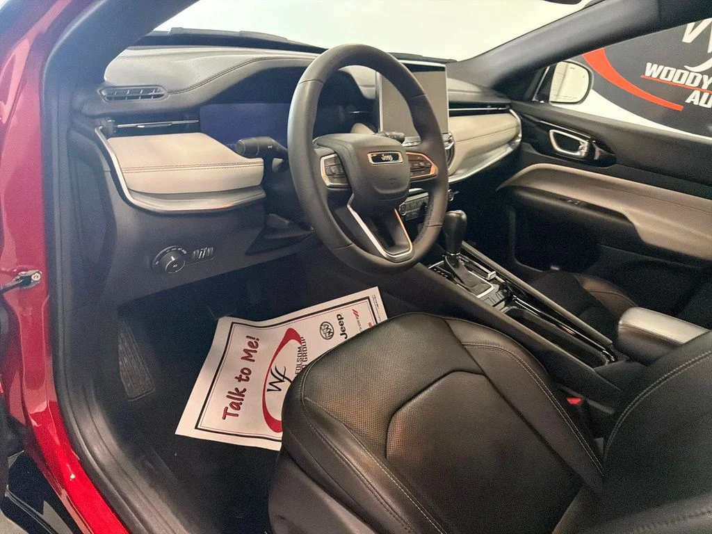 Used 2025 Red Jeep Limited image 11