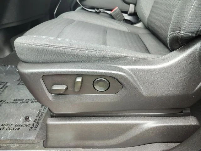 Used 2023 Red GMC Elevation image 22