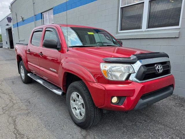Used 2015 Red Toyota Base image 3