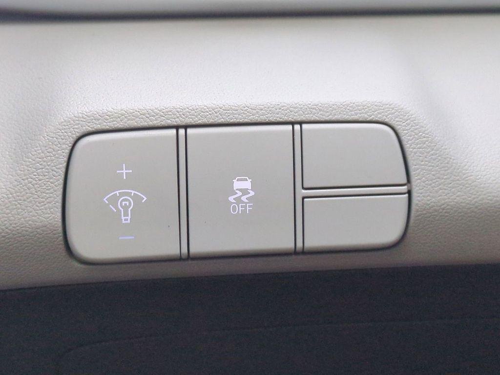 New 2026 White Hyundai Limited image 28
