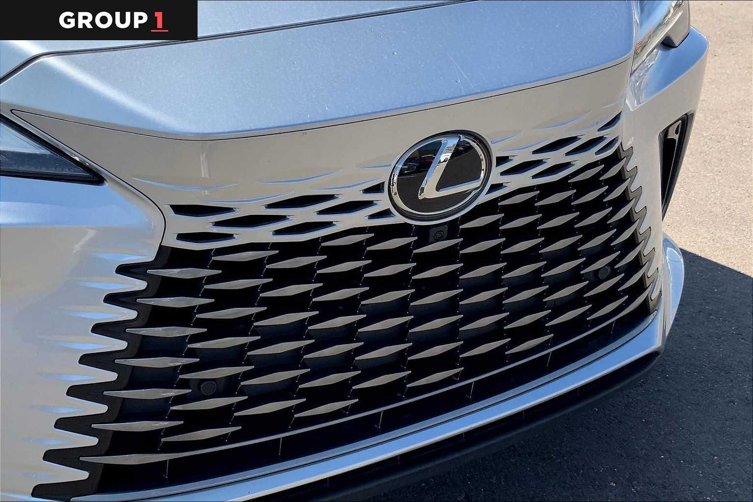 Certified Used 2024 Iridium Lexus Premium Plus image 29