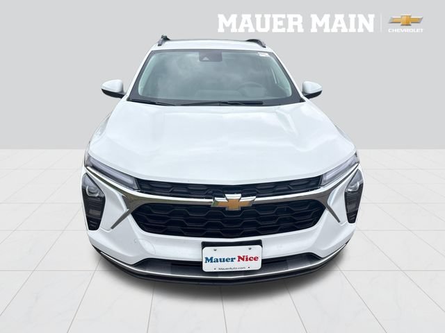 2026 Chevrolet Trax LT - Photo 9