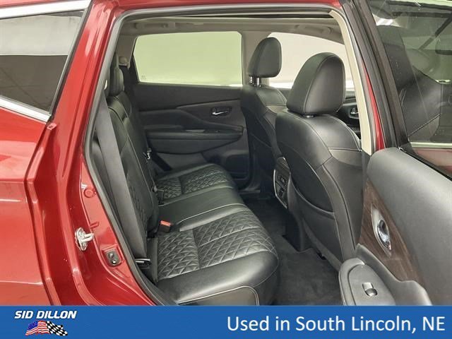 Used 2020 Cayenne Red Metallic Nissan Platinum image 21