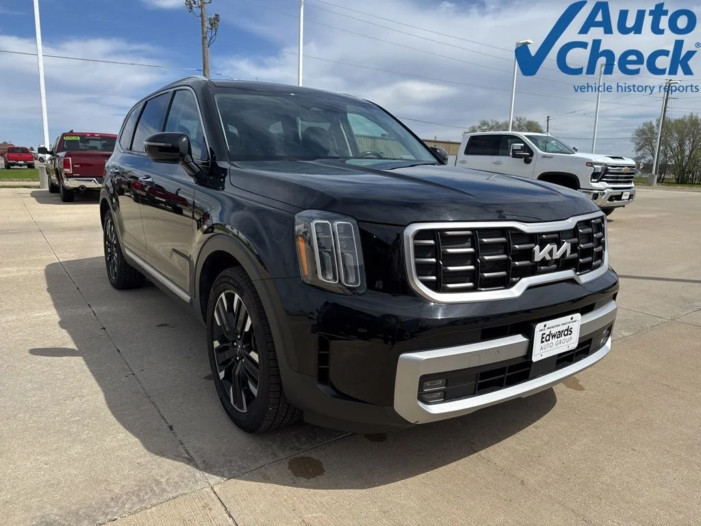 Used 2023 Black Kia SX-Prestige image 3
