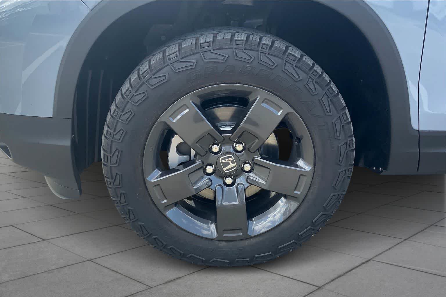New 2026 Sonic Gray Pearl Honda TrailSport image 12