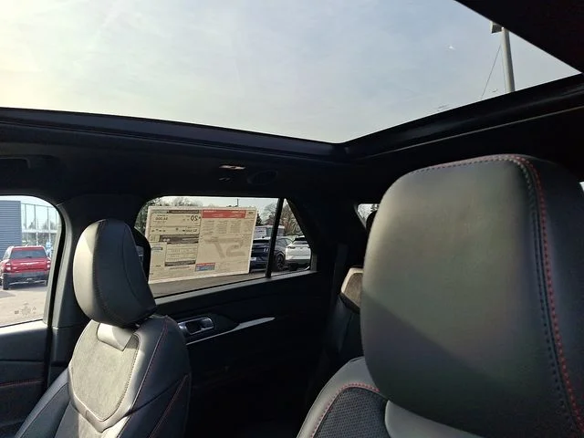 New 2026 Agate Black Metallic Ford ST image 10