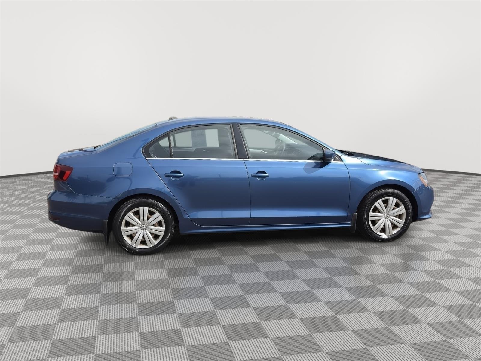 Used 2017 Silk Blue Metallic Volkswagen 1.4T S image 21