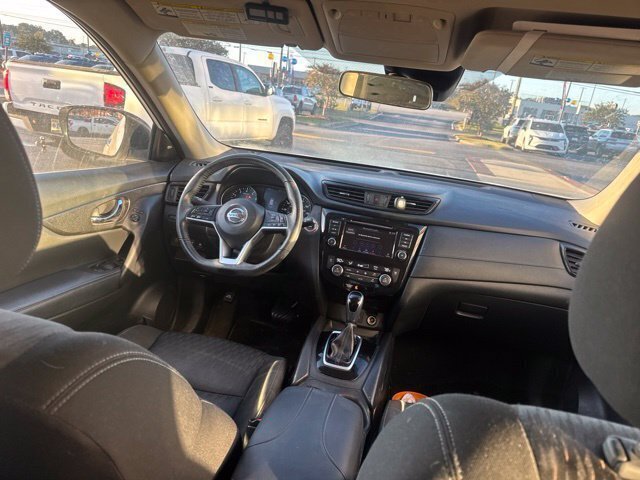 Used 2020 White Nissan SV image 23