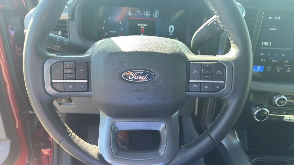 Used 2025 Red Ford XLT image 15