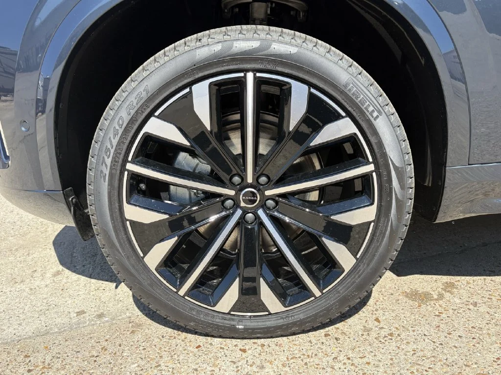 2026 Volvo XC90 Ultra - Photo 9