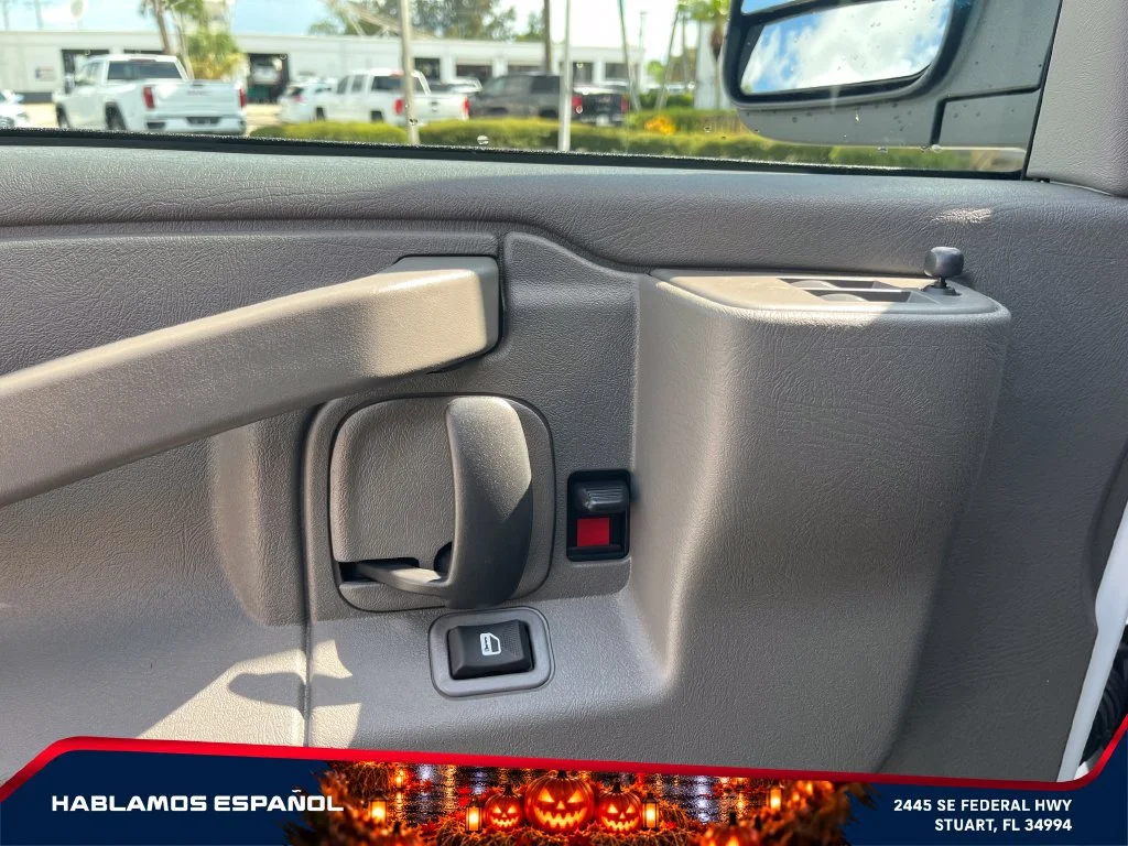 2026 GMC Savana Cargo Work Van - Photo 12