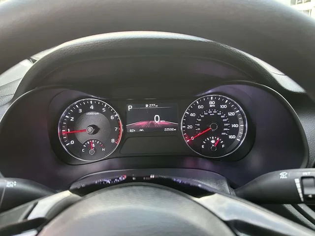 Used 2023 Fire Kia LXS image 23