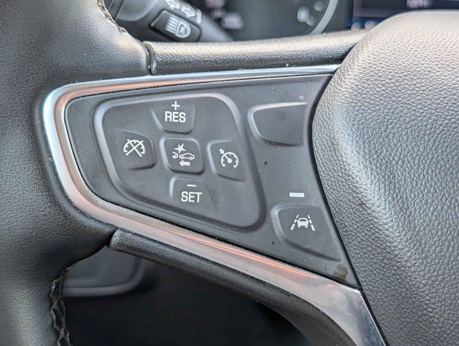 Used 2024 Sterling Gray Metallic Chevrolet LT image 24