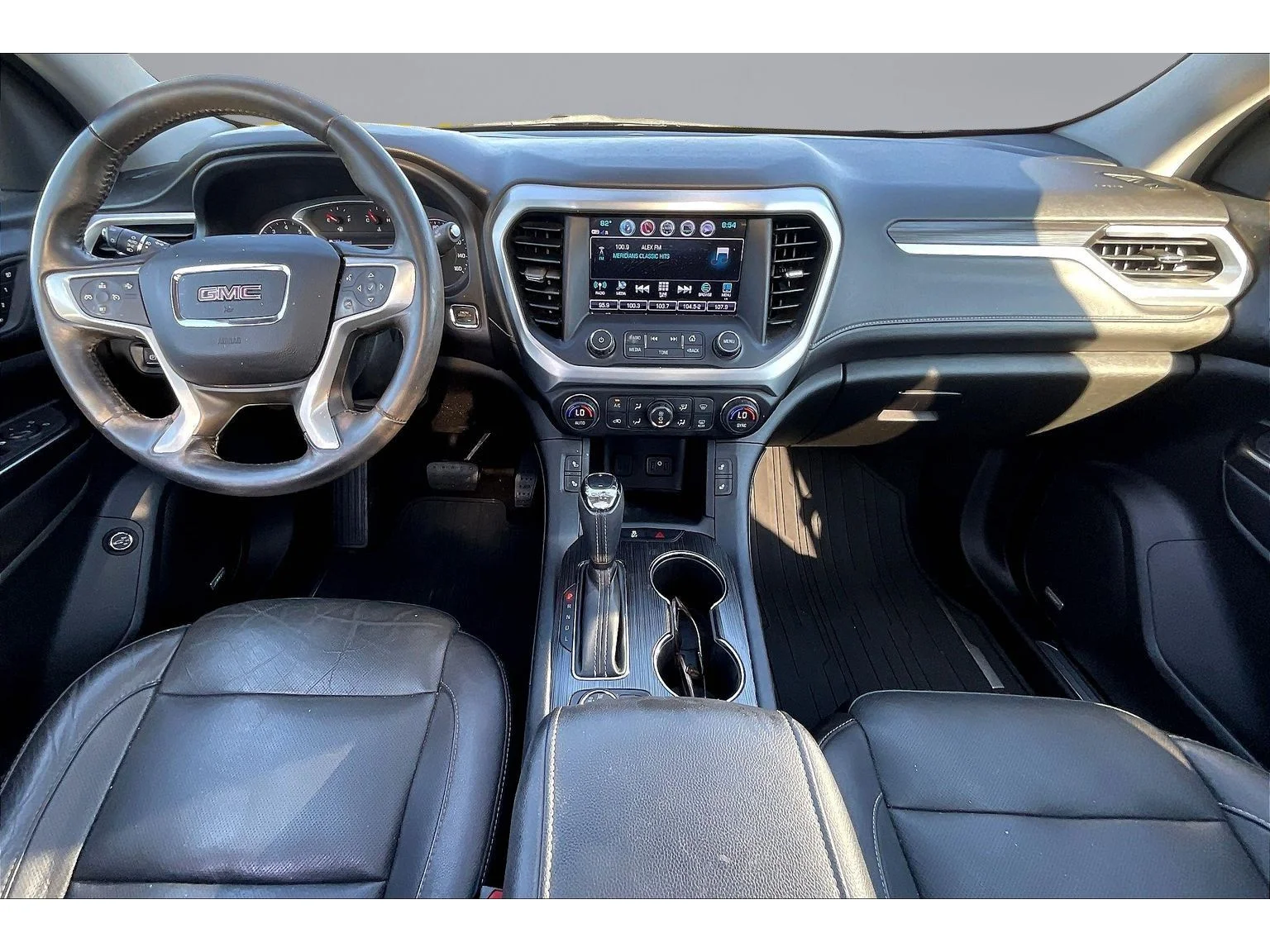 Used 2018 WHITE FROST TRICOAT GMC SLT image 12