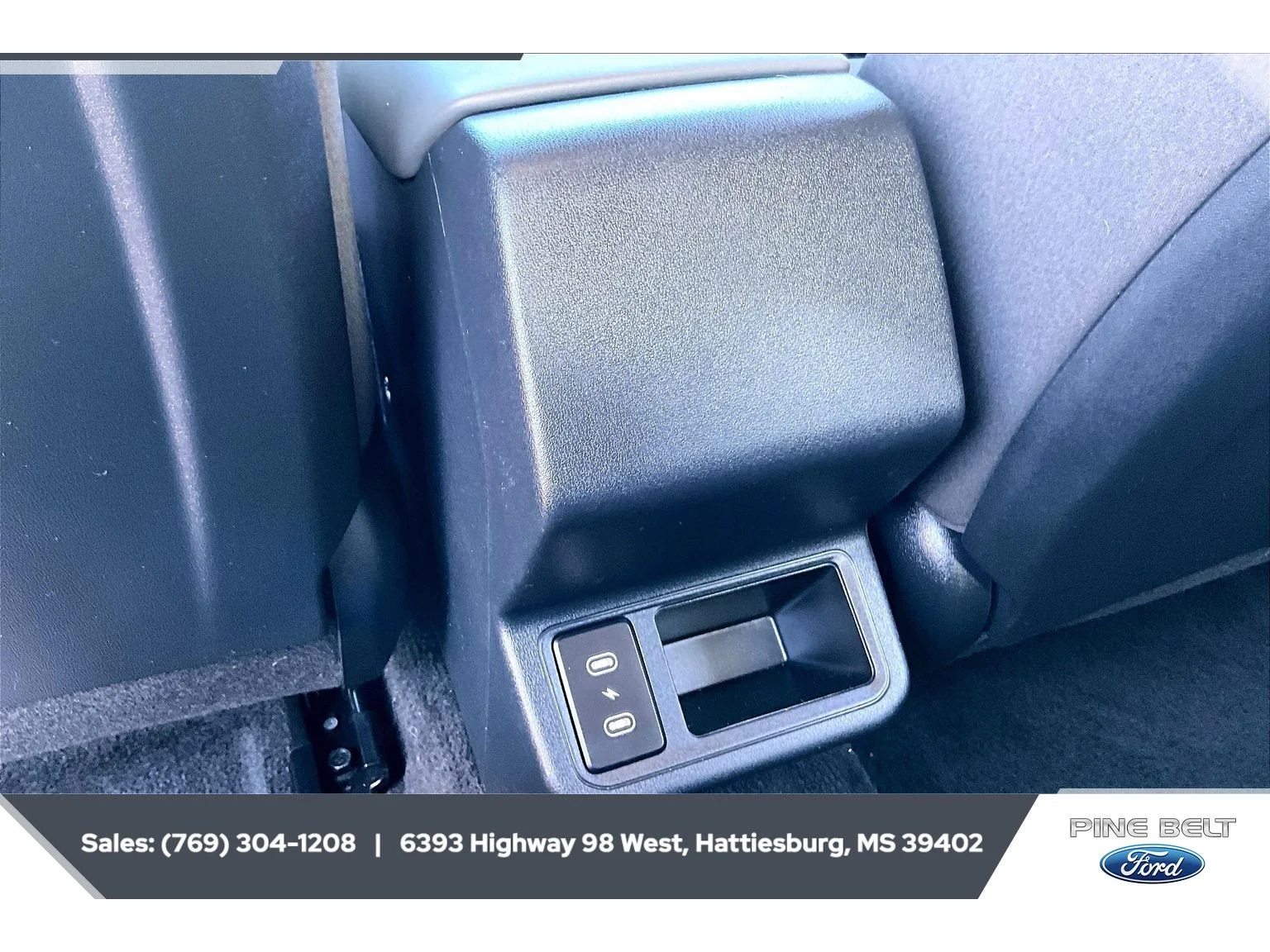 Used 2025 Interstellar Gray Kia LX image 24