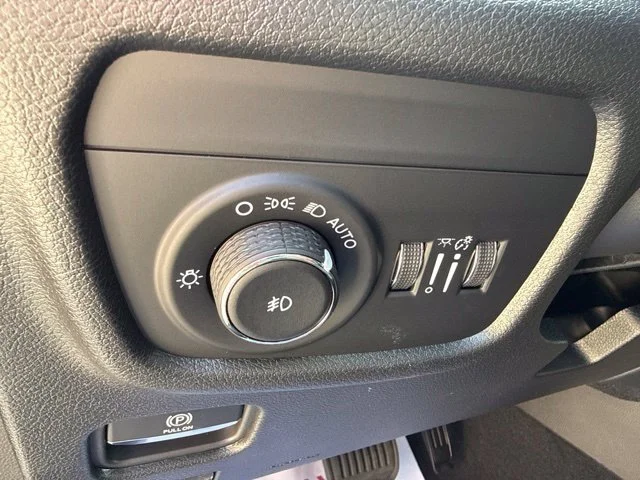 New 2027 Gray Jeep Limited image 15