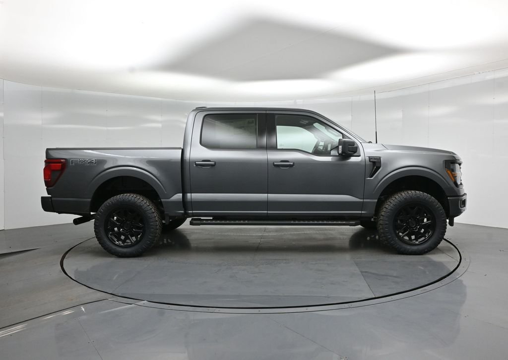 New 2026 Carbonized Gray Metallic Ford XLT image 25