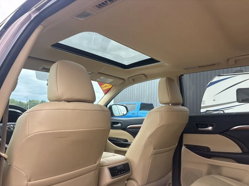 Used 2017 Brown Toyota Limited image 18
