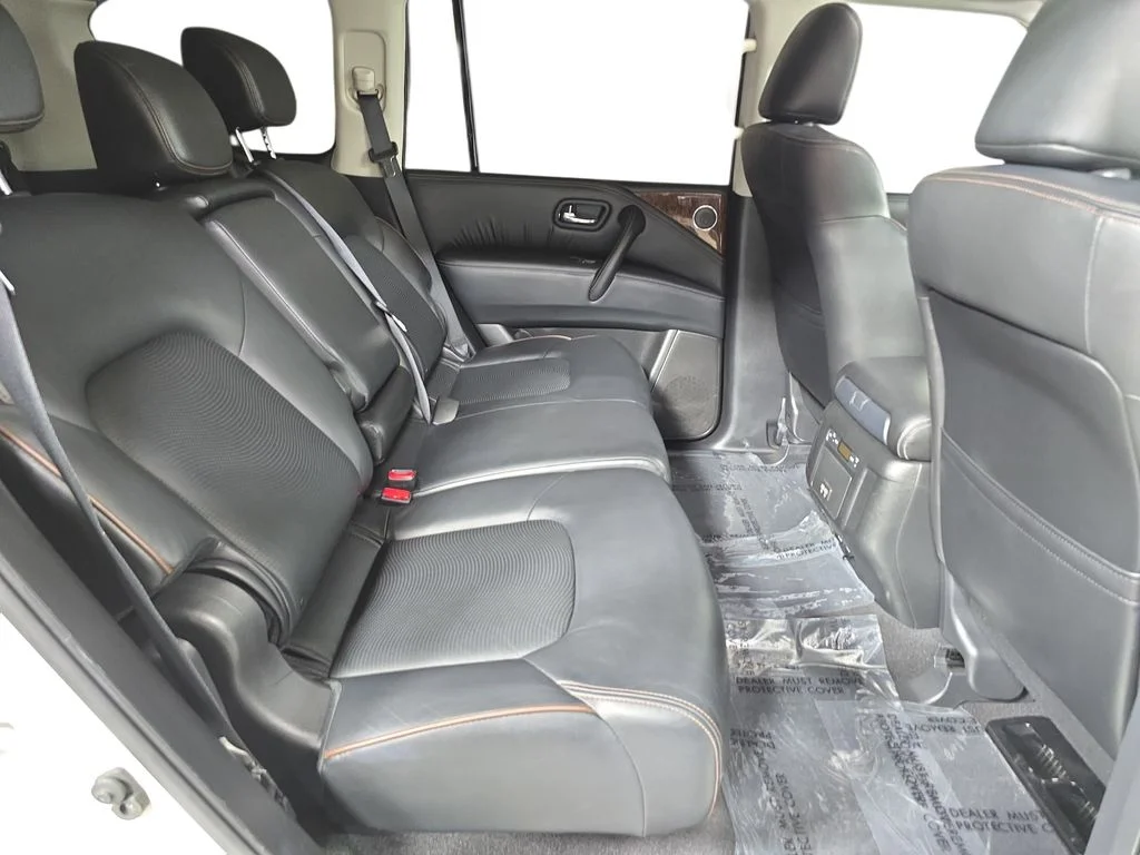 Used 2017 White Nissan SL image 26