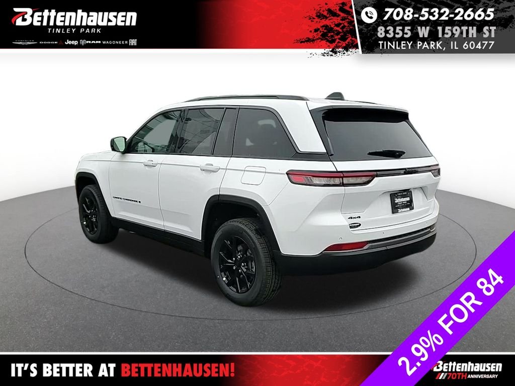 New 2026 Bright White Clear-Coat Exterior Paint Jeep Laredo Altitude image 7