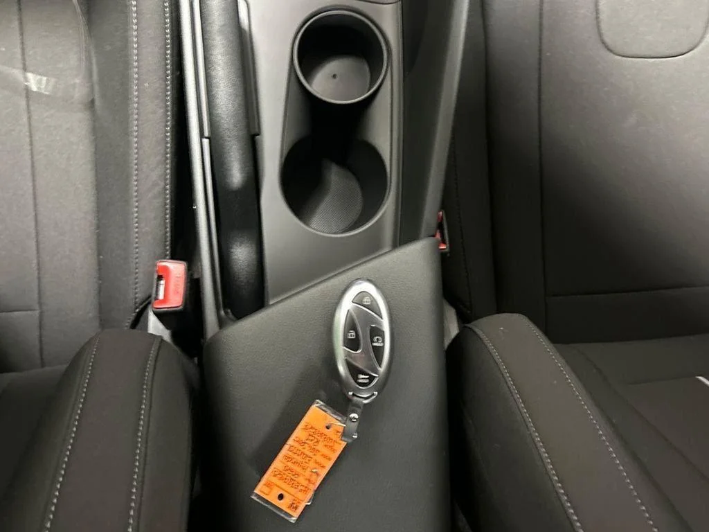 2025 Hyundai Elantra SEL - Photo 21