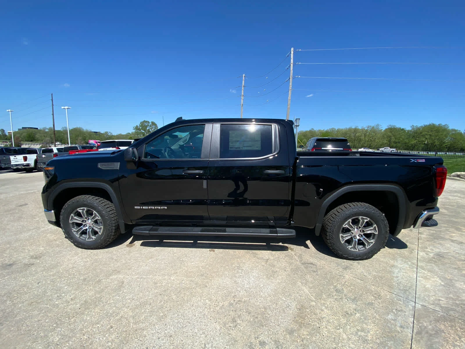 New 2026 Onyx Black GMC Pro image 6