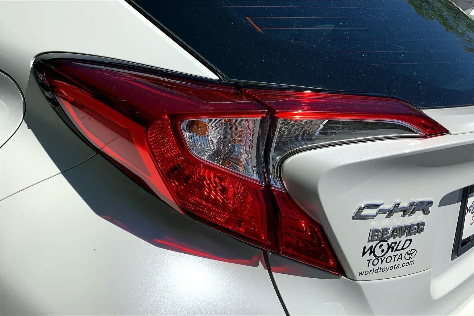 Used 2018 Blizzard Pearl Toyota XLE image 24