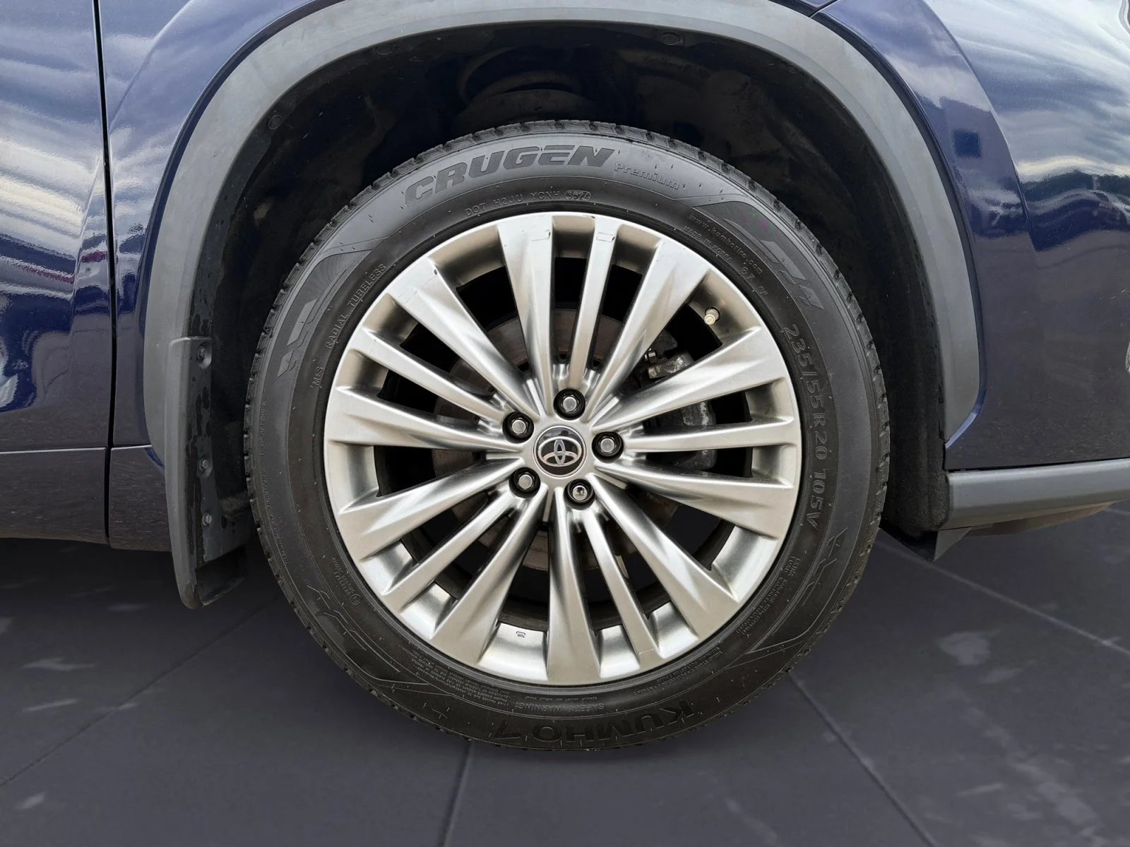 Used 2022 Blue Toyota Platinum image 46