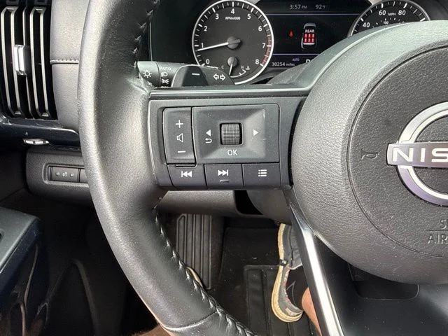 Used 2025 Gray Nissan SV image 33