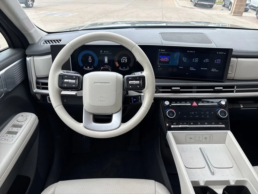 Used 2024 Gray Hyundai SEL image 11
