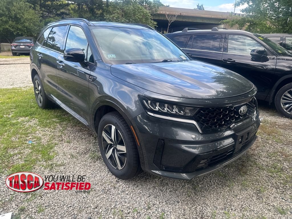 Used 2021 Gray Kia EX image 1