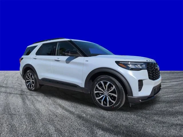 New 2026 Space White Metallic Ford ST-Line image 2