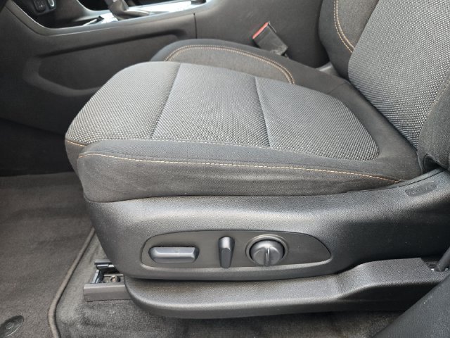 Used 2021 SILVER ICE METALLIC Chevrolet LT Cloth image 20