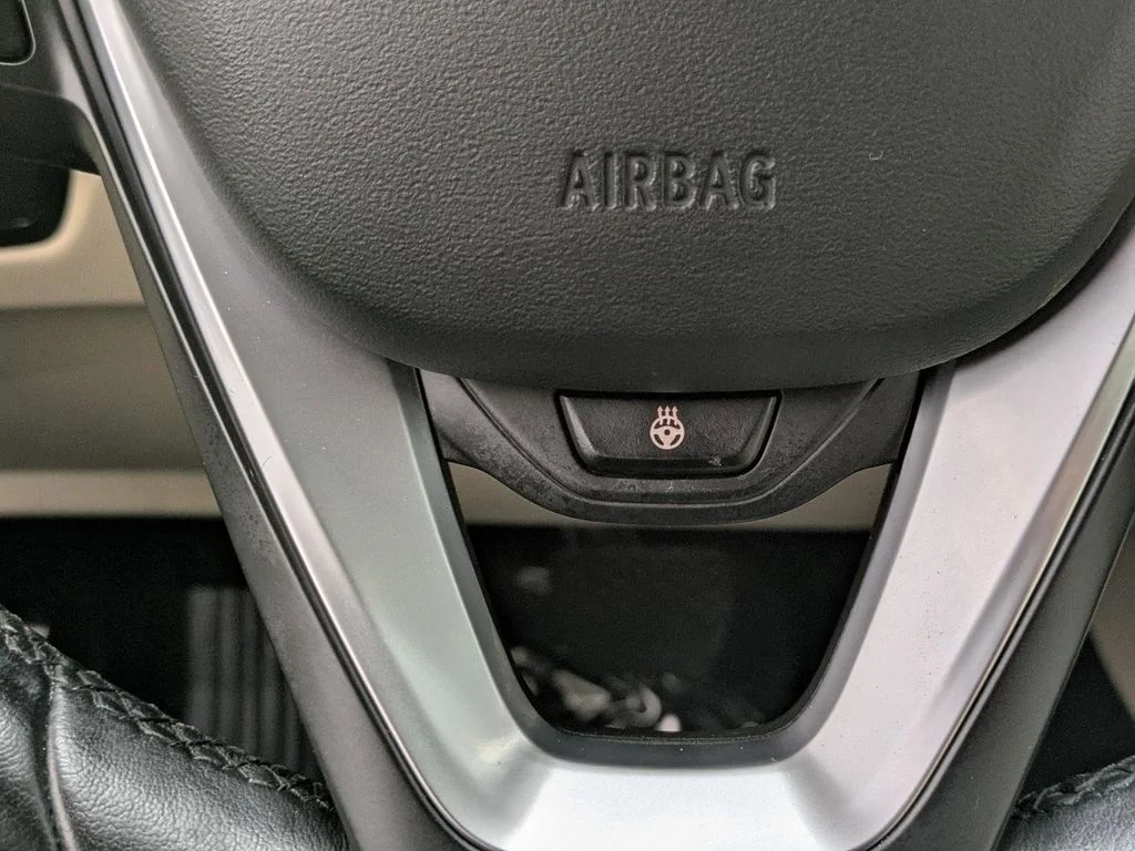 2023 BMW 3 Series 330i - Photo 8