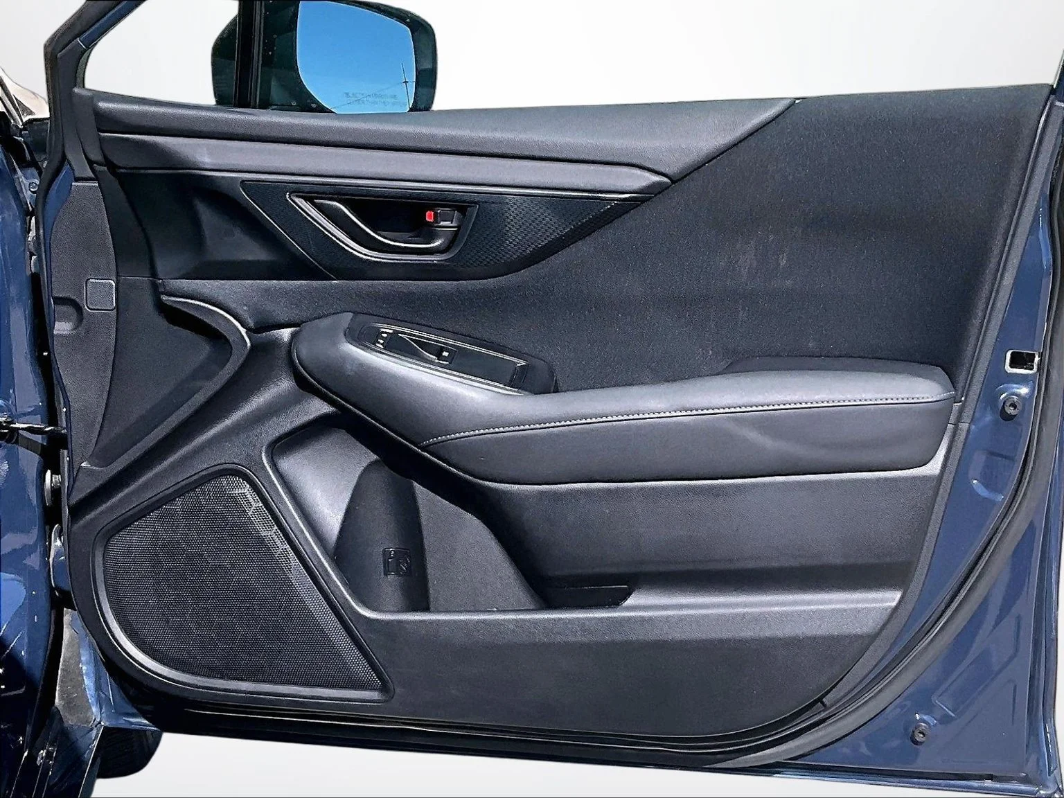 Used 2024 Blue Subaru Base image 24
