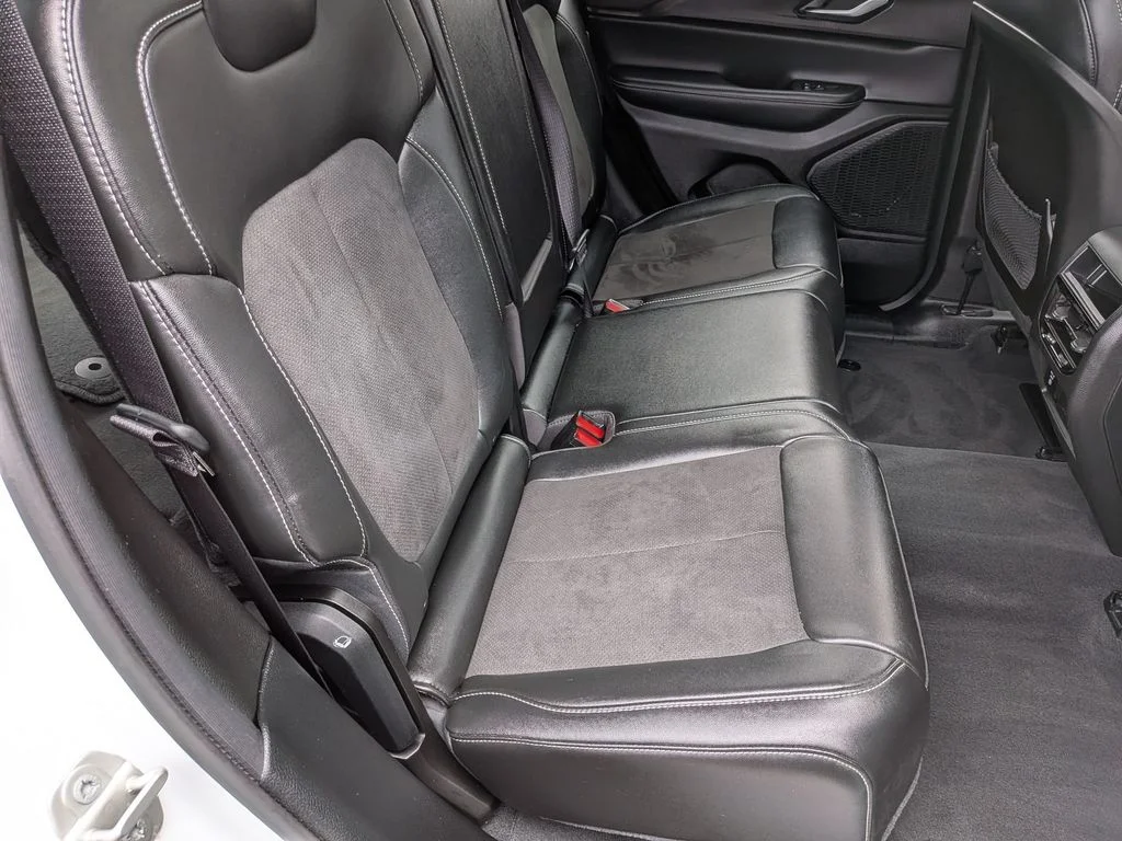 Used 2023 White Jeep Altitude X image 25