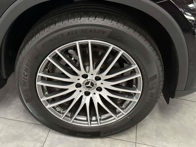Used 2024 Black Mercedes-Benz GLC 300 image 6
