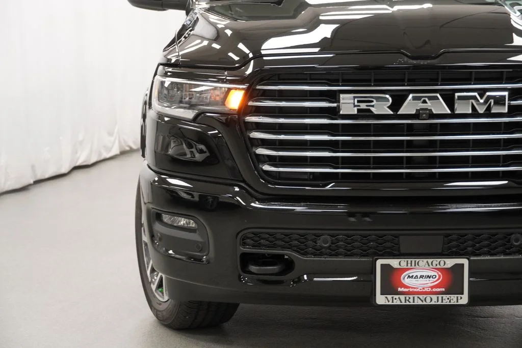 New 2027 Diamond Black Crystal Pearl-Coat Exterior Paint RAM Laramie image 6