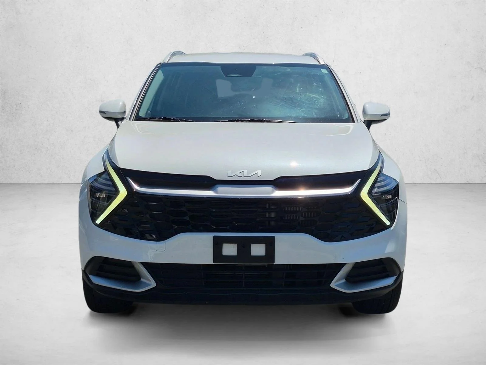 Used 2025 Snow White Pearl Kia EX image 2