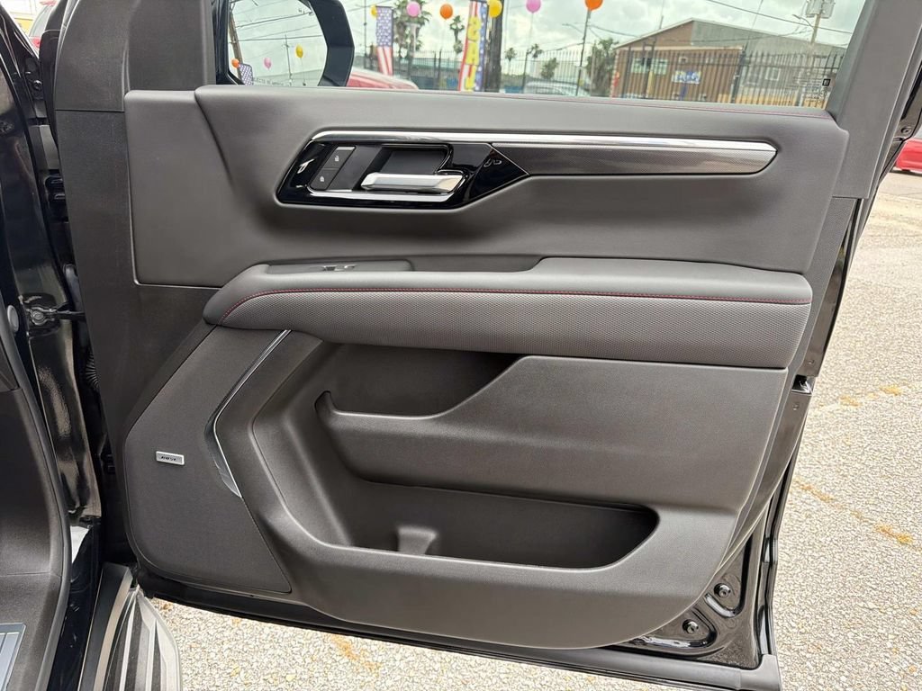2026 Chevrolet Suburban RST - Photo 45