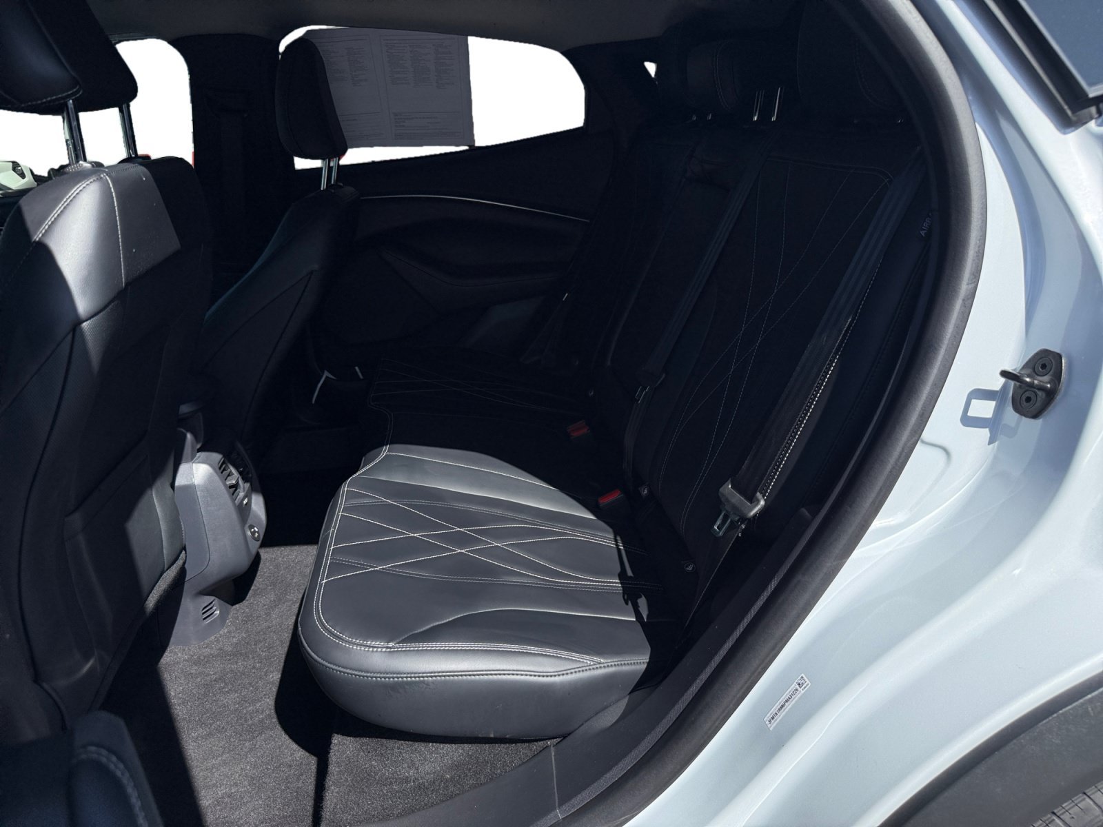 Used 2023 White Metallic Ford Select image 16