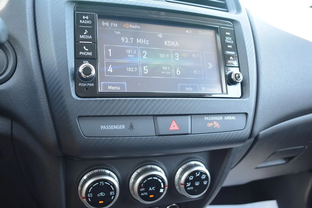 Used 2024 Silver Mitsubishi 2.0 ES image 14