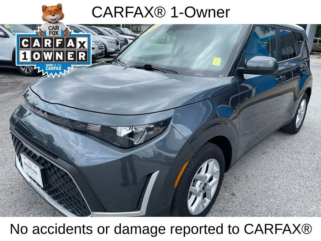 Used 2025 Gray Kia LX image 3