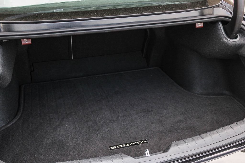 Certified Used 2025 Black Hyundai SEL image 26