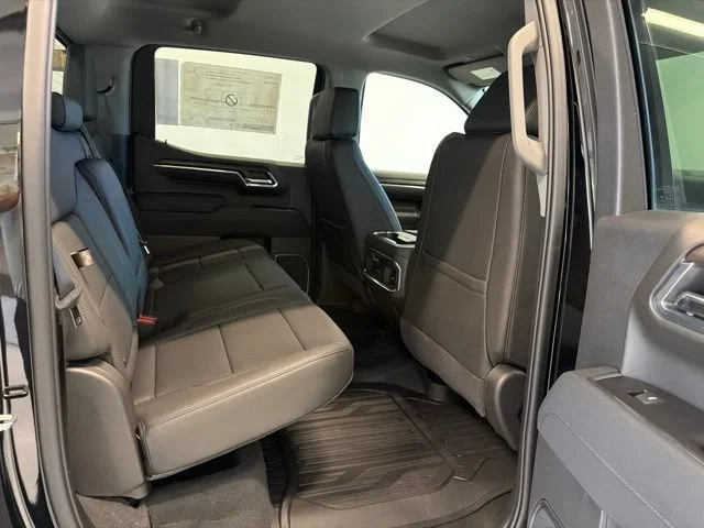 New 2026 Onyx Black GMC SLT image 32