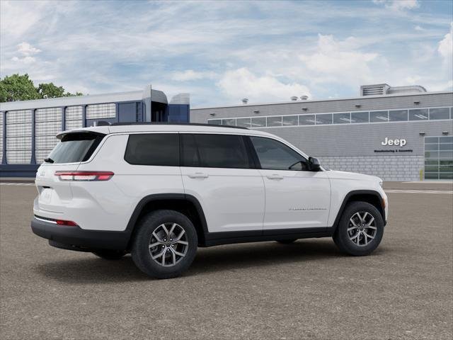 New 2027 Bright White Clear-Coat Paint Jeep Laredo X image 2