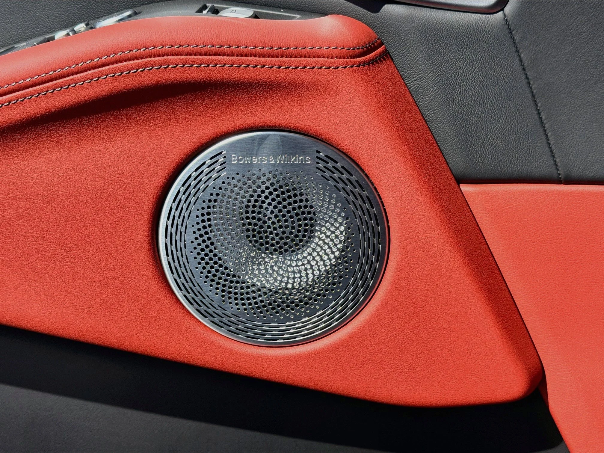 New 2027 Carbon Black Metallic BMW Label image 23