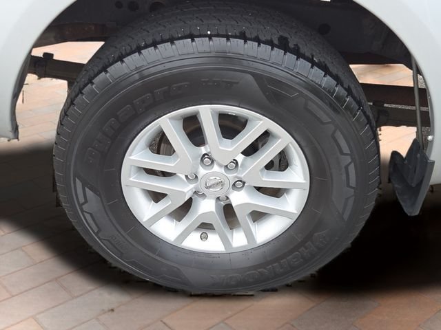 Used 2017 Brilliant Silver Nissan SV image 4