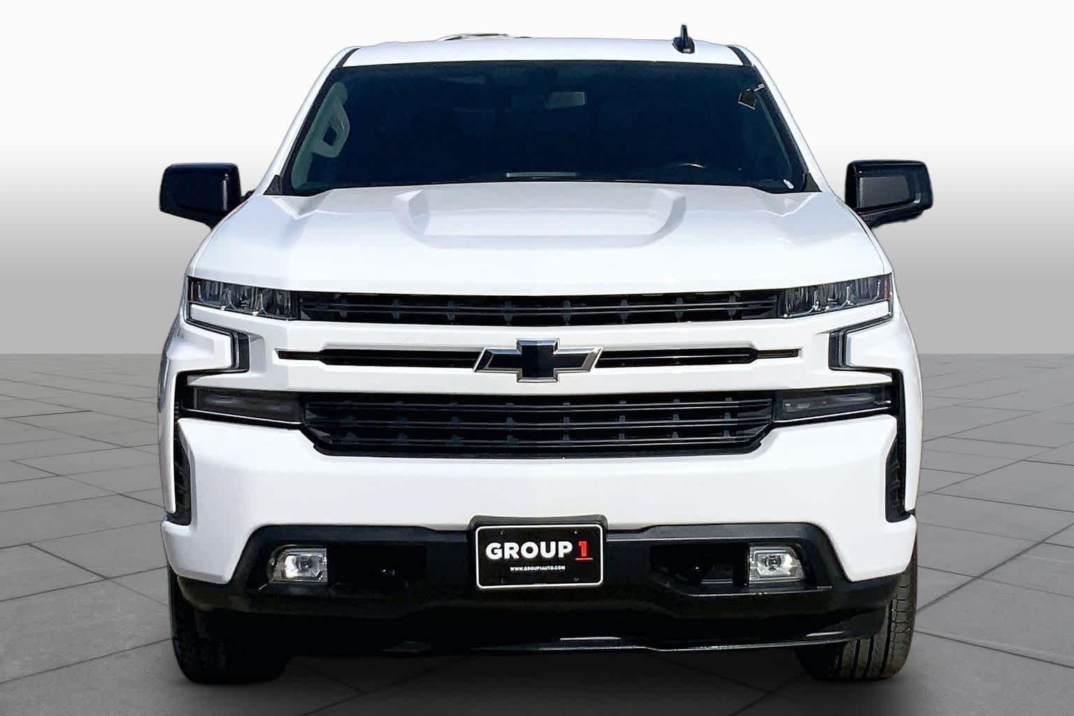 Used 2019 Summit White Chevrolet RST image 4