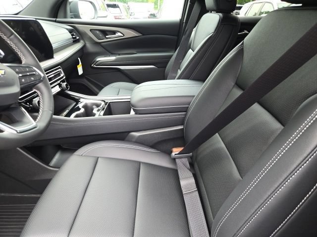 2026 Chevrolet Traverse LT - Photo 8